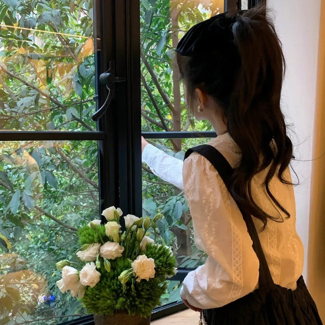 梁先生夫人她卷钱跑路了